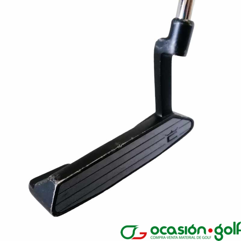 Lot 1921 - A LIMITED EDITION COBRA FERRARI GOLF CLUB